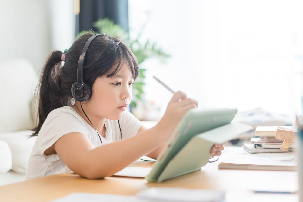 Asian,Girl,Student,Online,Learning,At,Home.study,Online,Video,Call